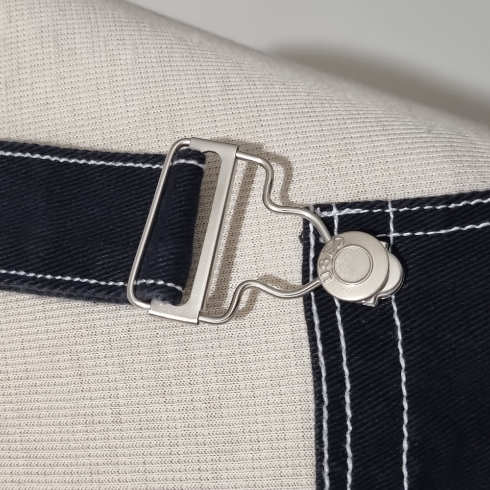 Used denim, black pinafore, size 14 with pockets, 90s style. - Picture 4 of 9